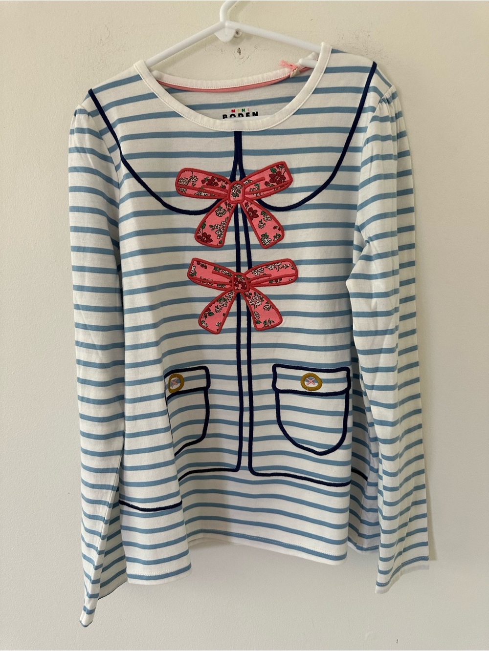 Mini Boden Kids' Stripe Bow Appliqué
Long Sleeve Cotton Graphic - Picture 4 of 8